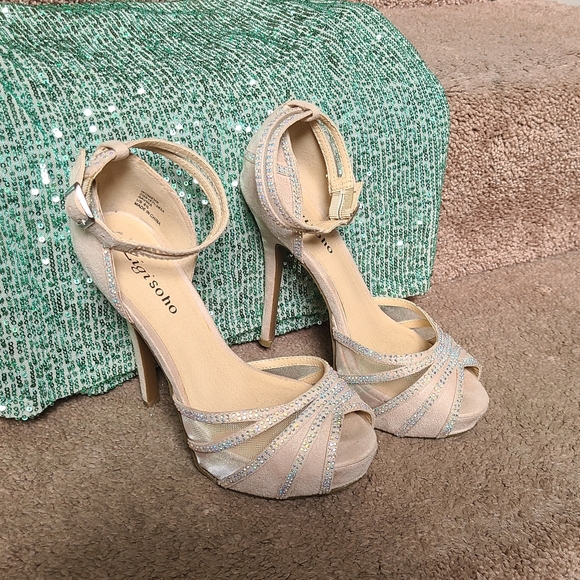 ZigiSoho Platform Stiletto Heels Beige w/ Blue/Green Irridescent Crystals 6.5 W - Picture 15 of 17